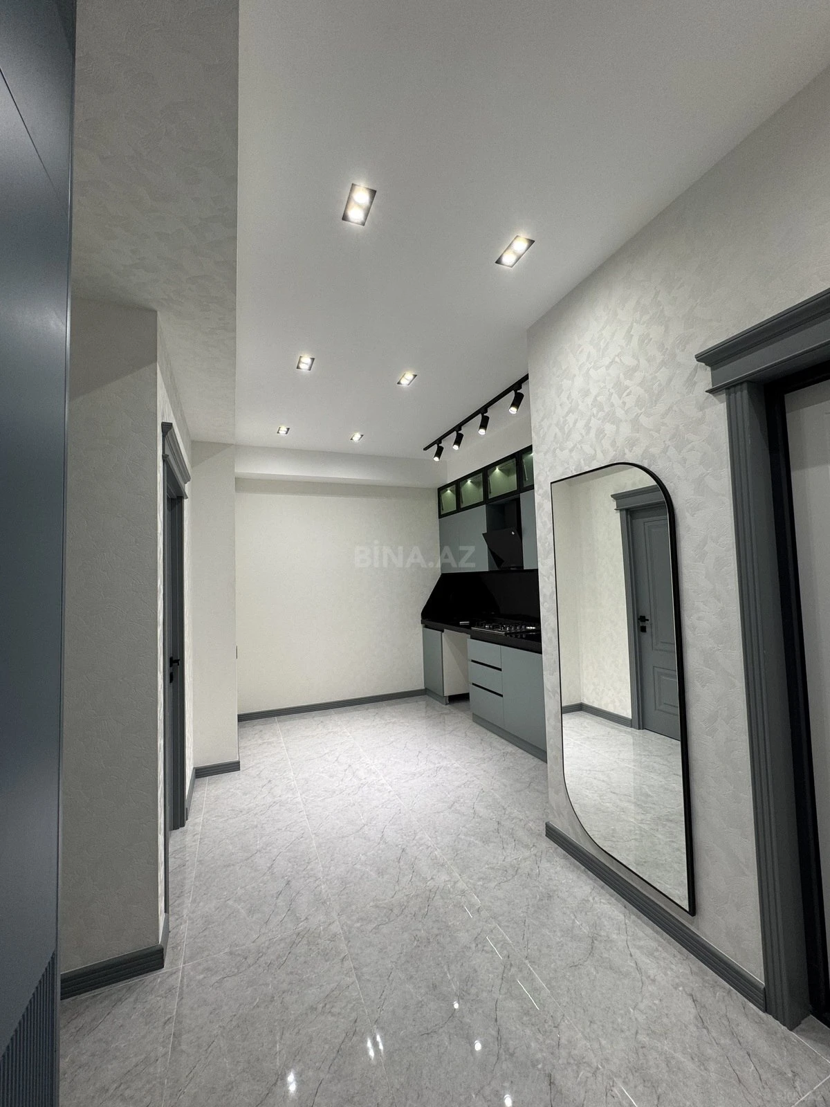 Satılır 2 otaqlı mənzil 65 m²