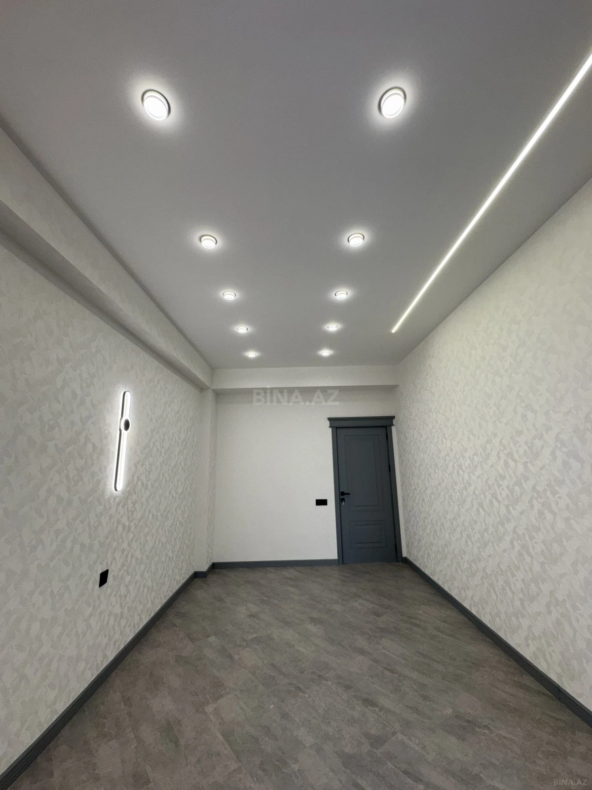 Satılır 2 otaqlı mənzil 65 m²