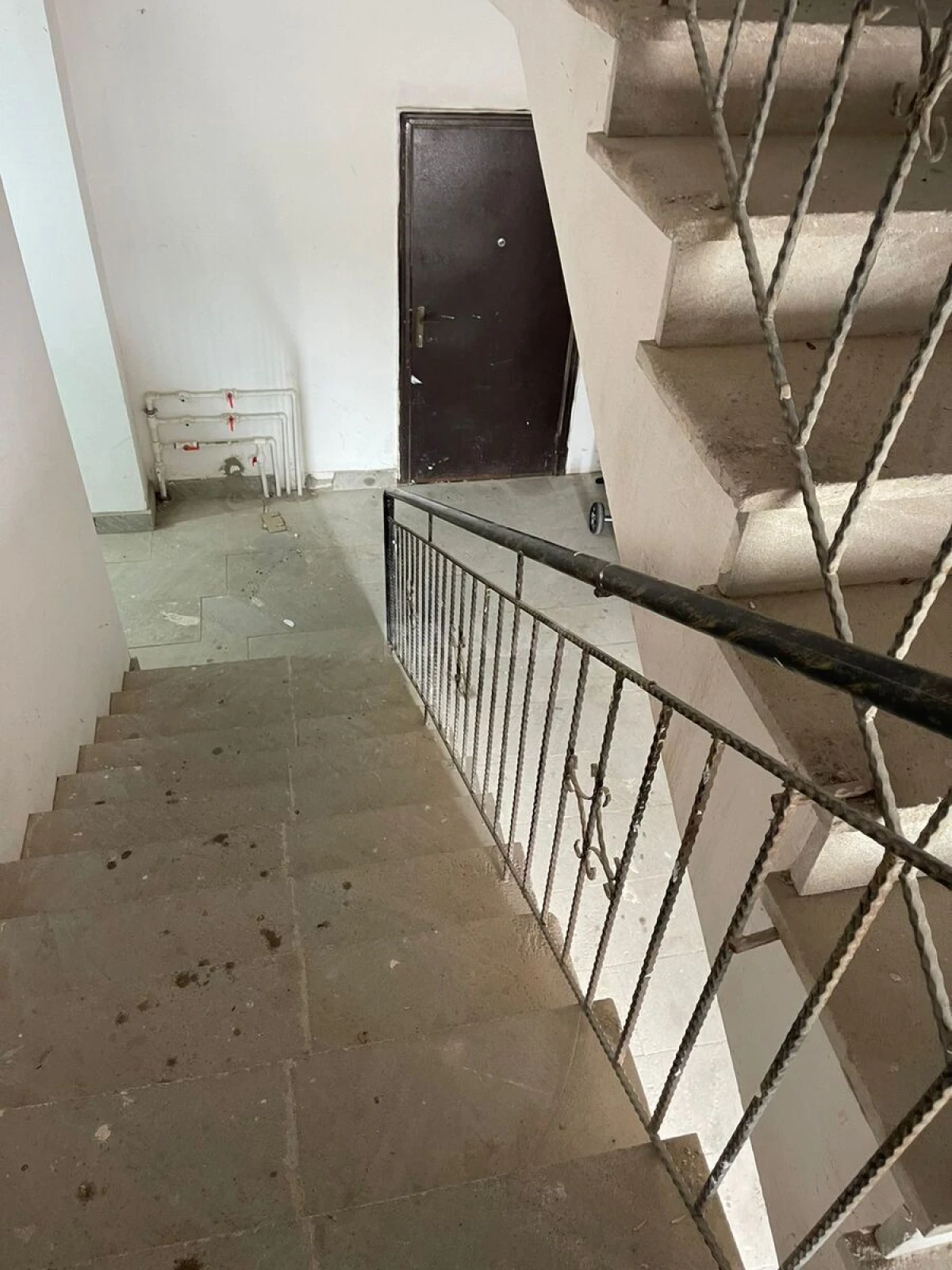 Satılır 1 otaqlı mənzil 55 m²