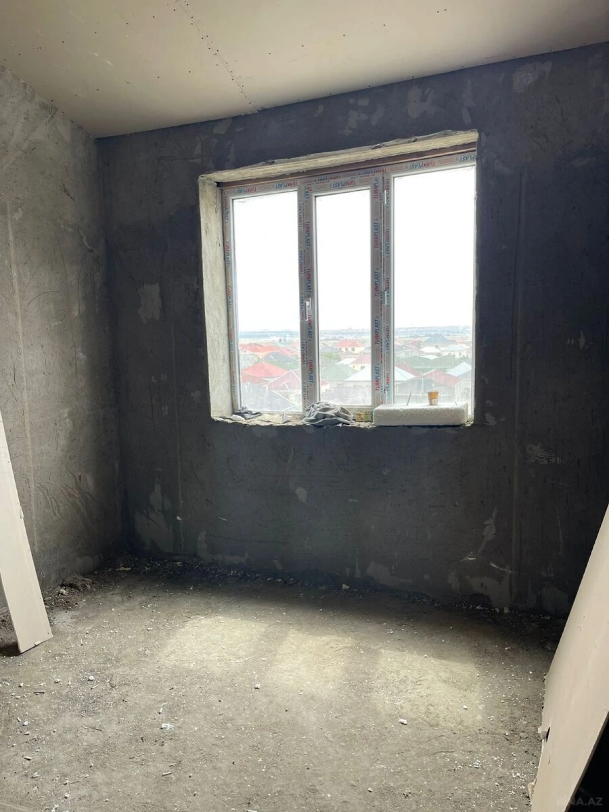 Satılır 1 otaqlı mənzil 55 m²