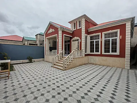 Satılır 4 otaqlı həyət evi 130 m² — Bakı 4 otaq 130.00 m²