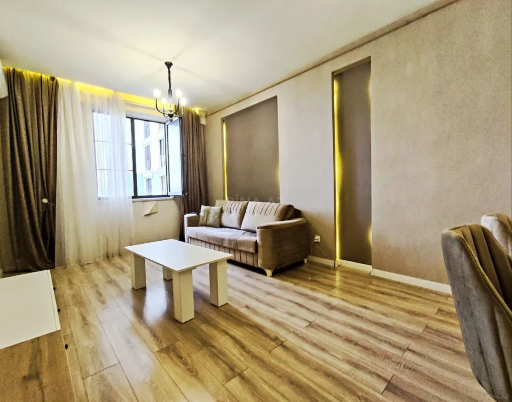 Satılır 2 otaqlı mənzil 70 m²