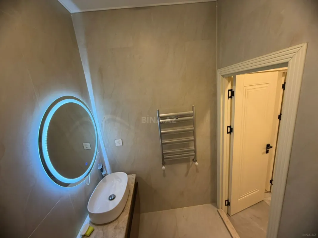 Satılır 2 otaqlı mənzil 70 m²