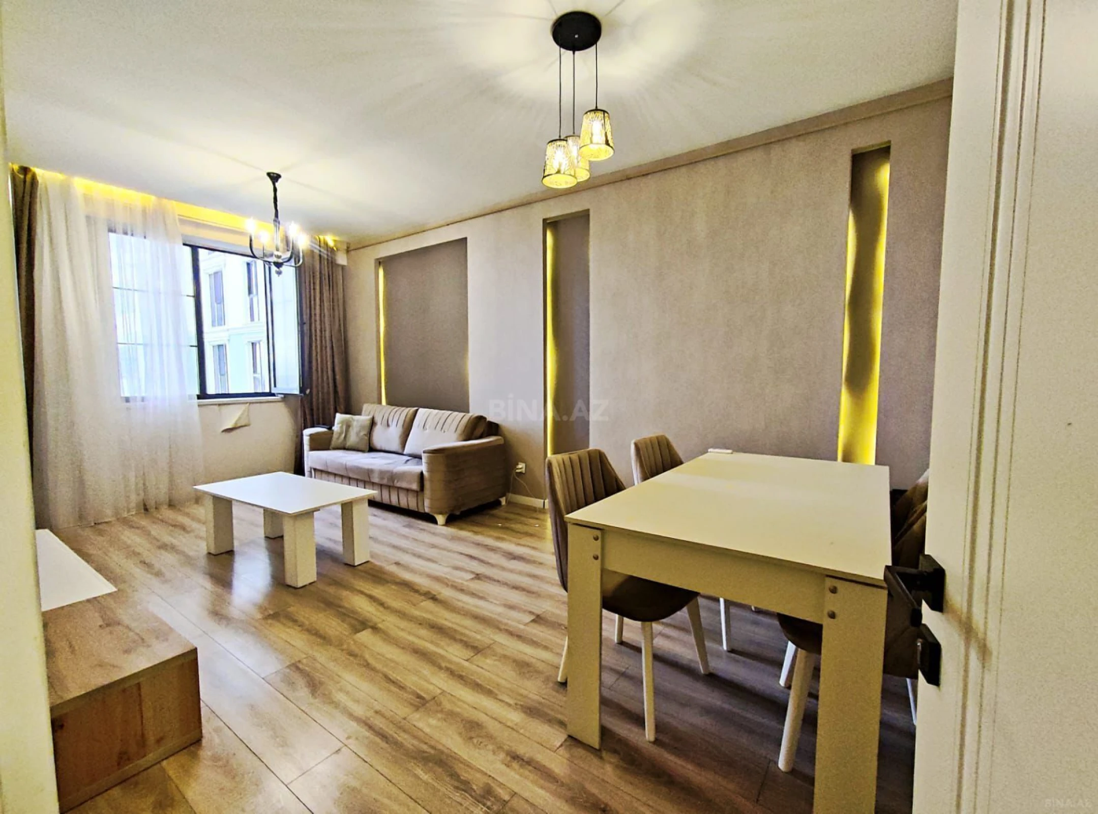 Satılır 2 otaqlı mənzil 70 m²