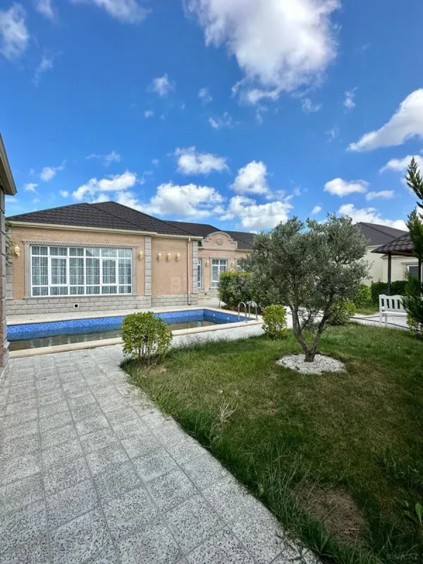 Satılır 4 otaqlı həyət evi 180 m²