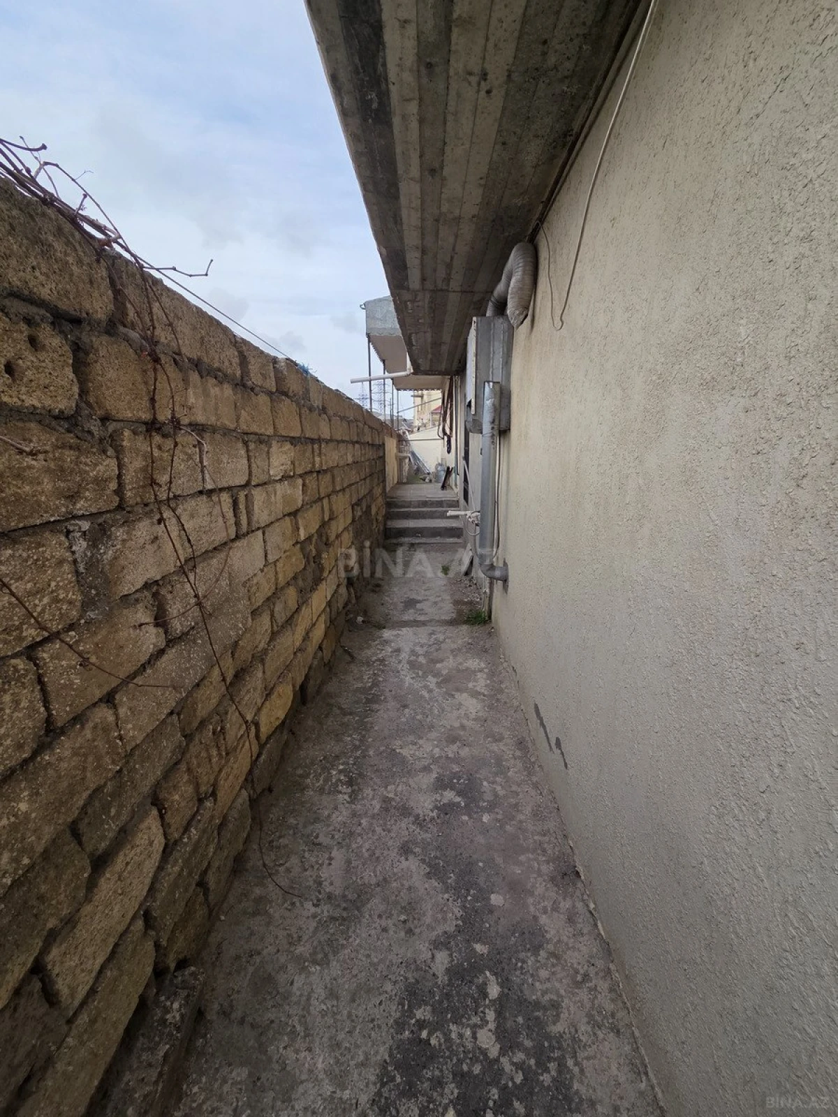 Satılır 3 otaqlı həyət evi 150 m²