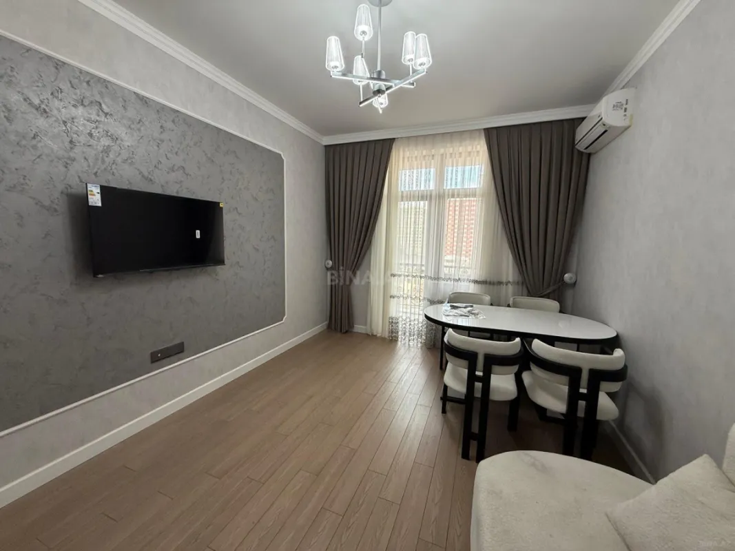 Kirayə verilir 2 otaqlı mənzil 55 m²