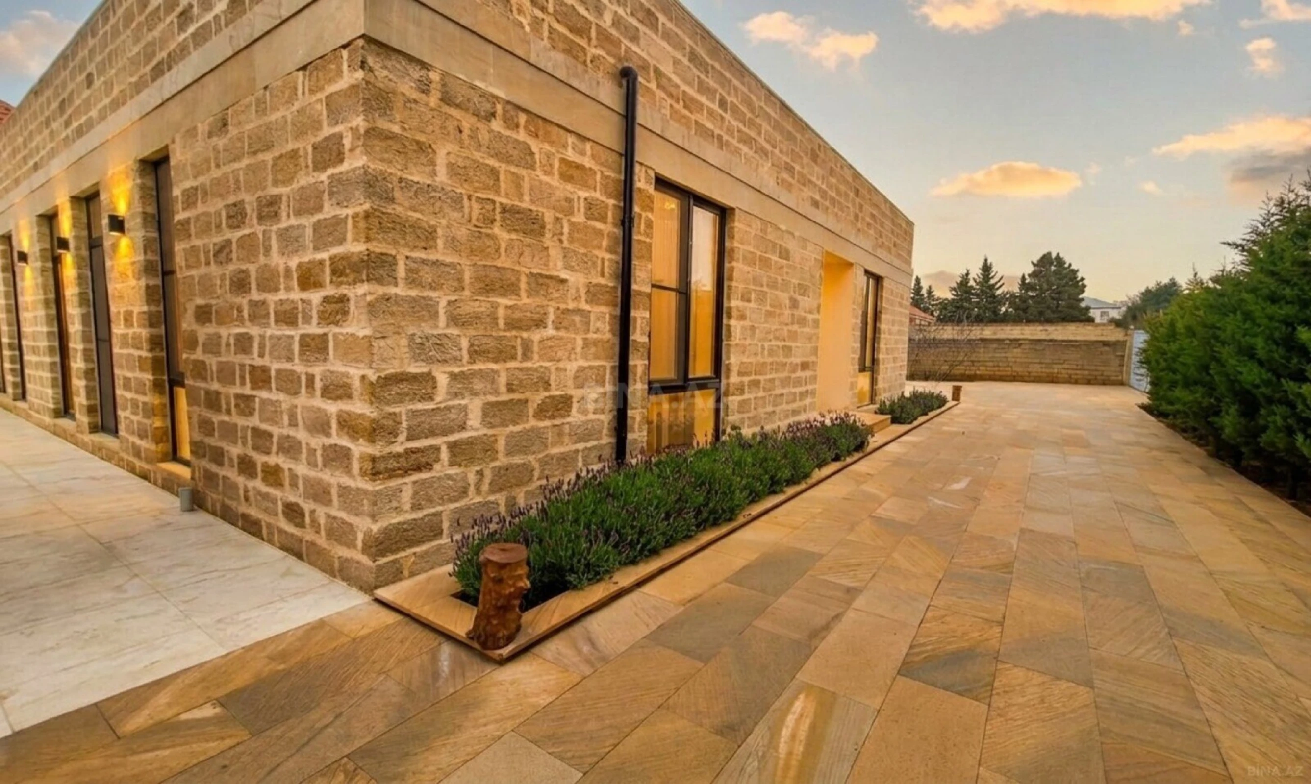 Kirayə verilir 6 otaqlı həyət evi 220 m²