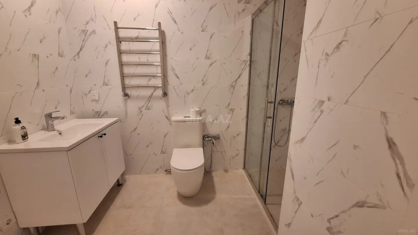 Kirayə verilir 6 otaqlı həyət evi 220 m²
