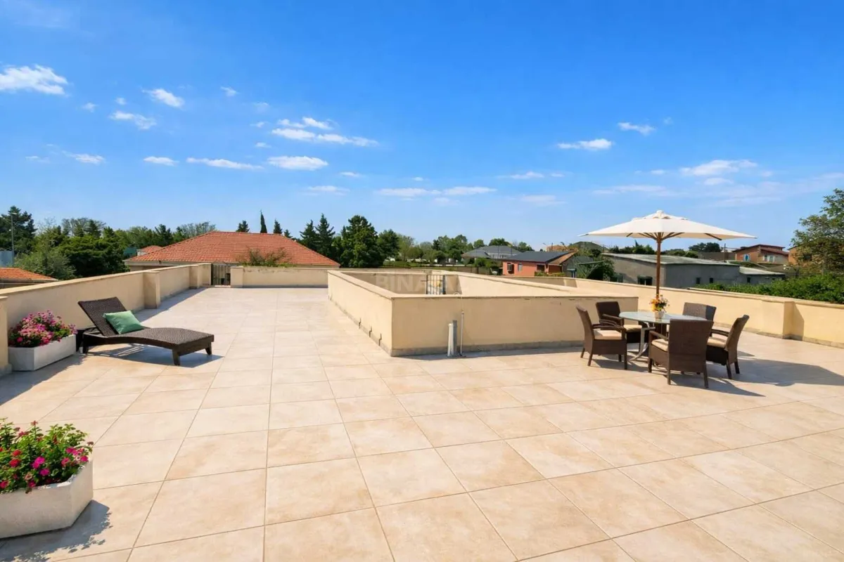 Kirayə verilir 6 otaqlı həyət evi 220 m²