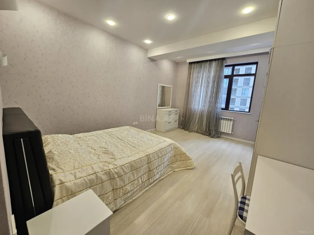 Kirayə verilir 2 otaqlı mənzil 75 m²