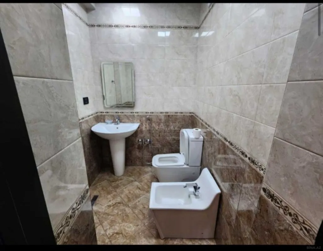 Kirayə verilir 2 otaqlı mənzil 115 m²