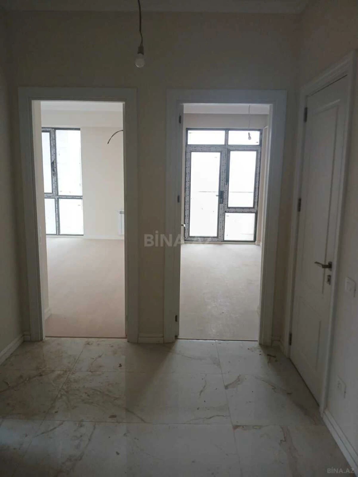 Satılır 3 otaqlı mənzil 88 m²