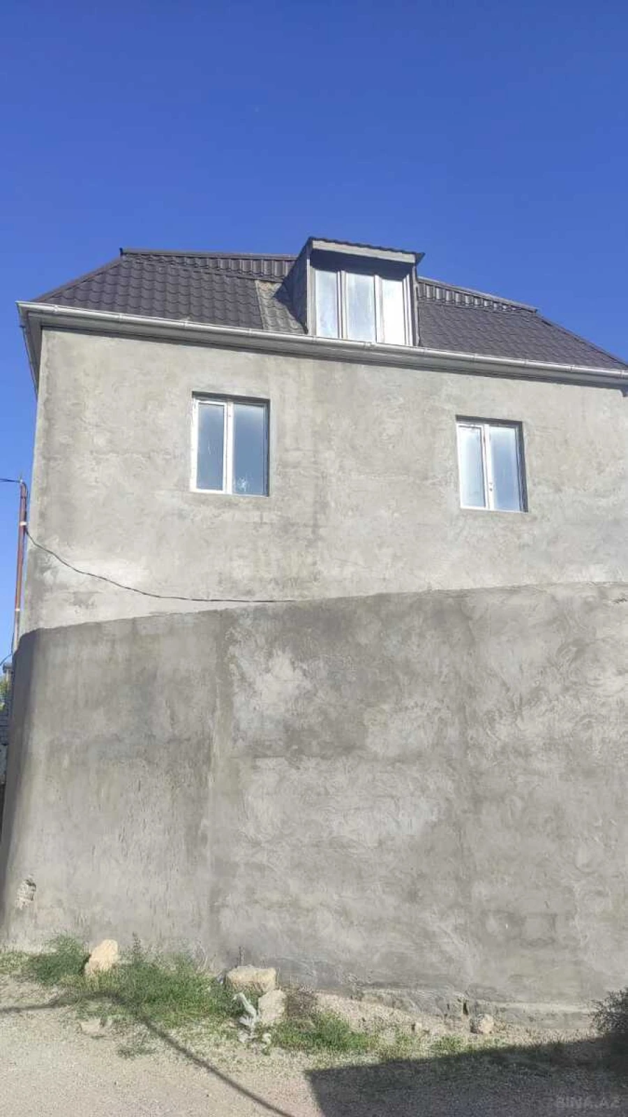 Satılır 6 otaqlı həyət evi 450 m²