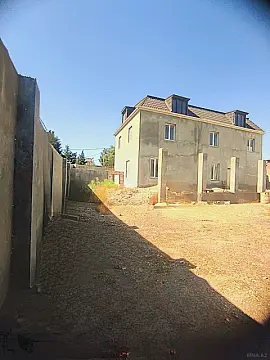 Satılır 6 otaqlı həyət evi 450 m²