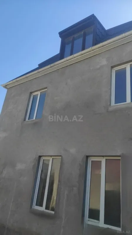 Satılır 6 otaqlı həyət evi 450 m²