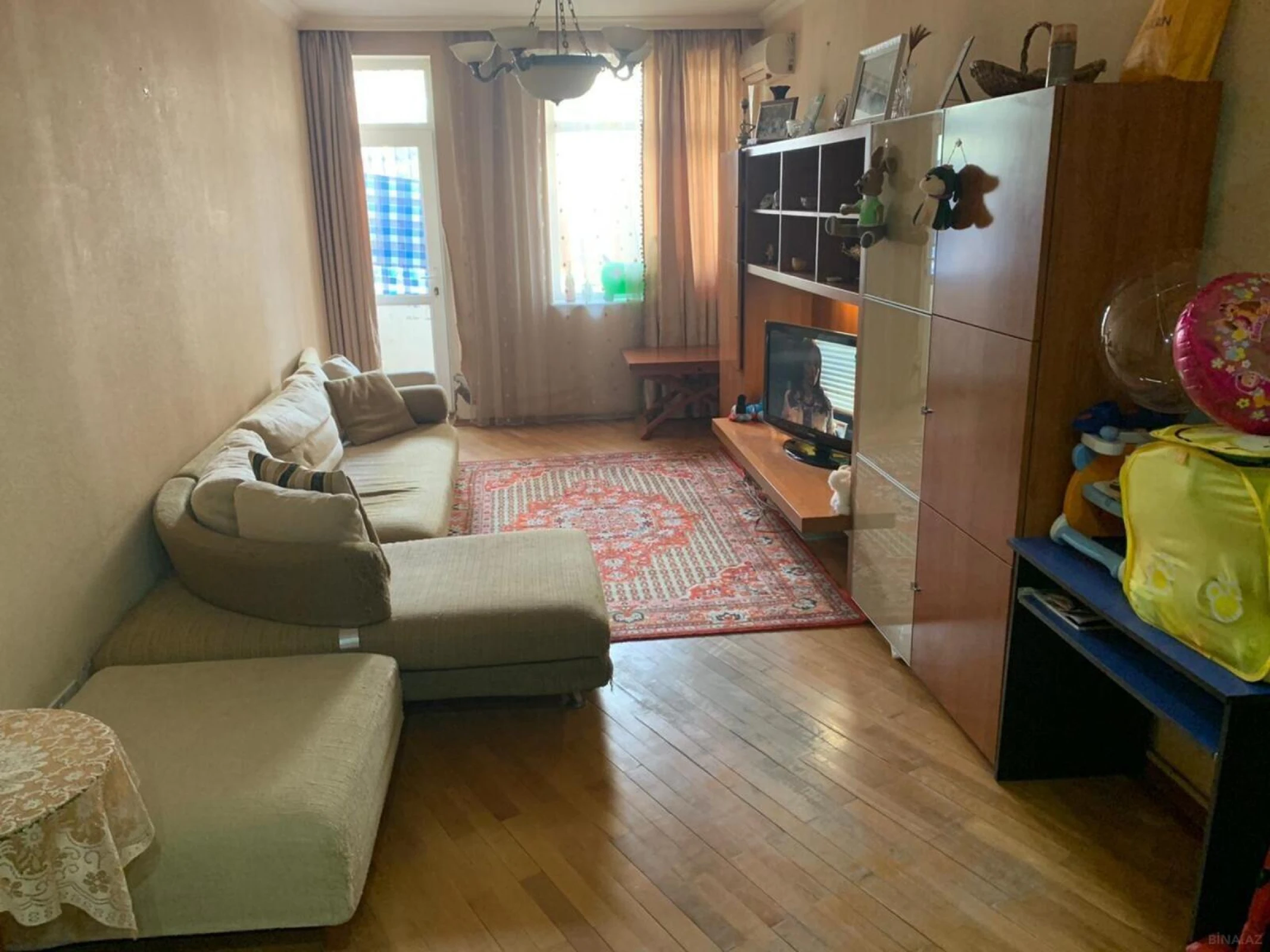 Satılır 2 otaqlı mənzil 86 m²