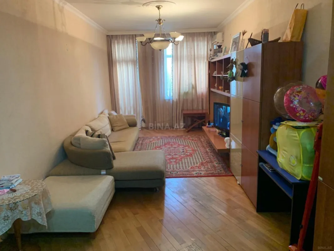 Satılır 2 otaqlı mənzil 86 m²