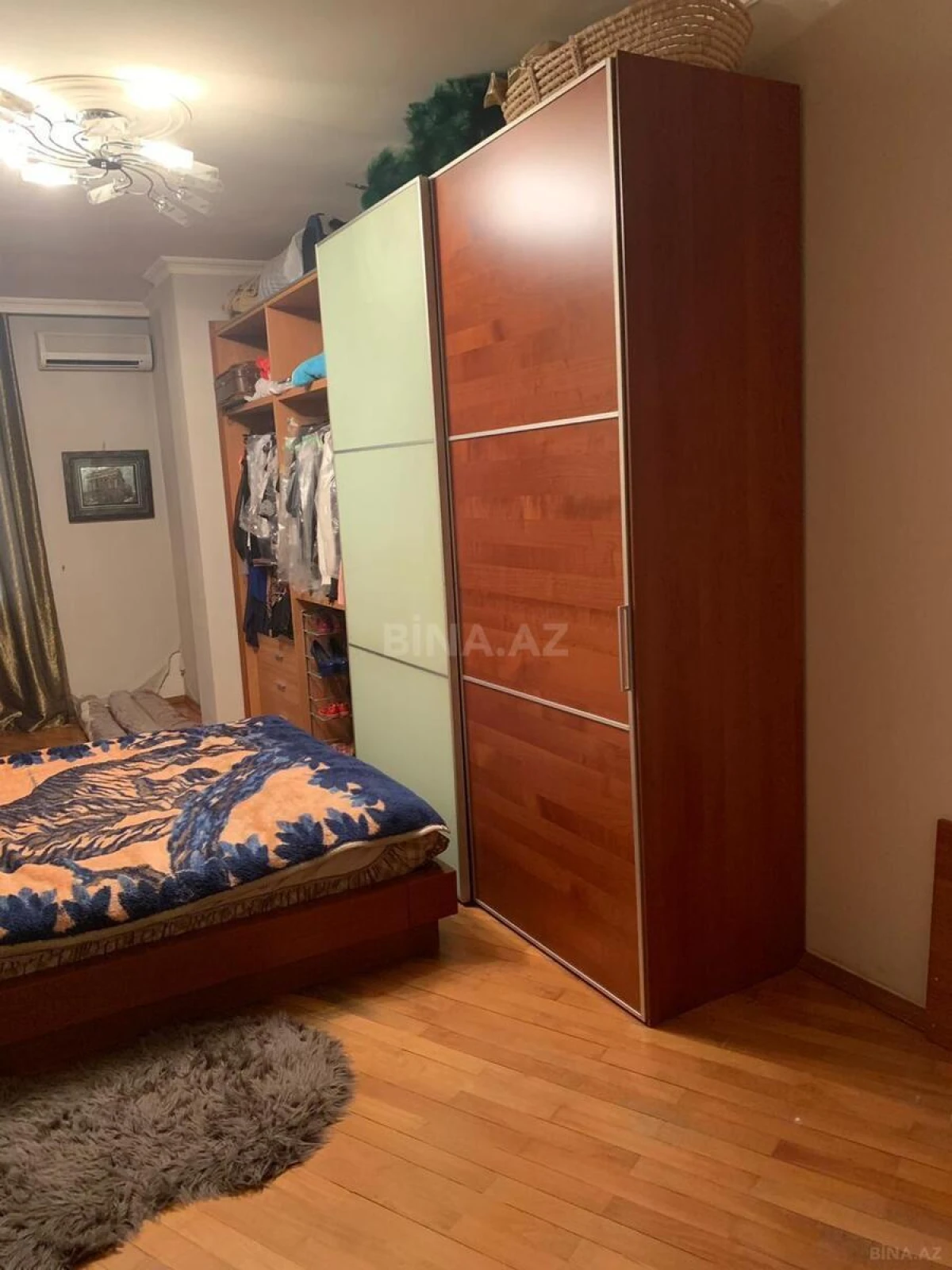 Satılır 2 otaqlı mənzil 86 m²