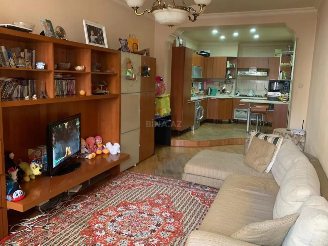 Satılır 2 otaqlı mənzil 86 m²
