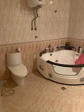 Satılır 2 otaqlı mənzil 86 m²