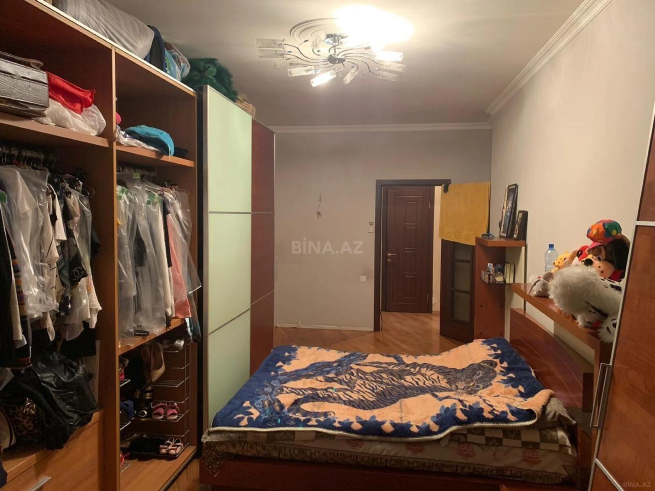 Satılır 2 otaqlı mənzil 86 m²