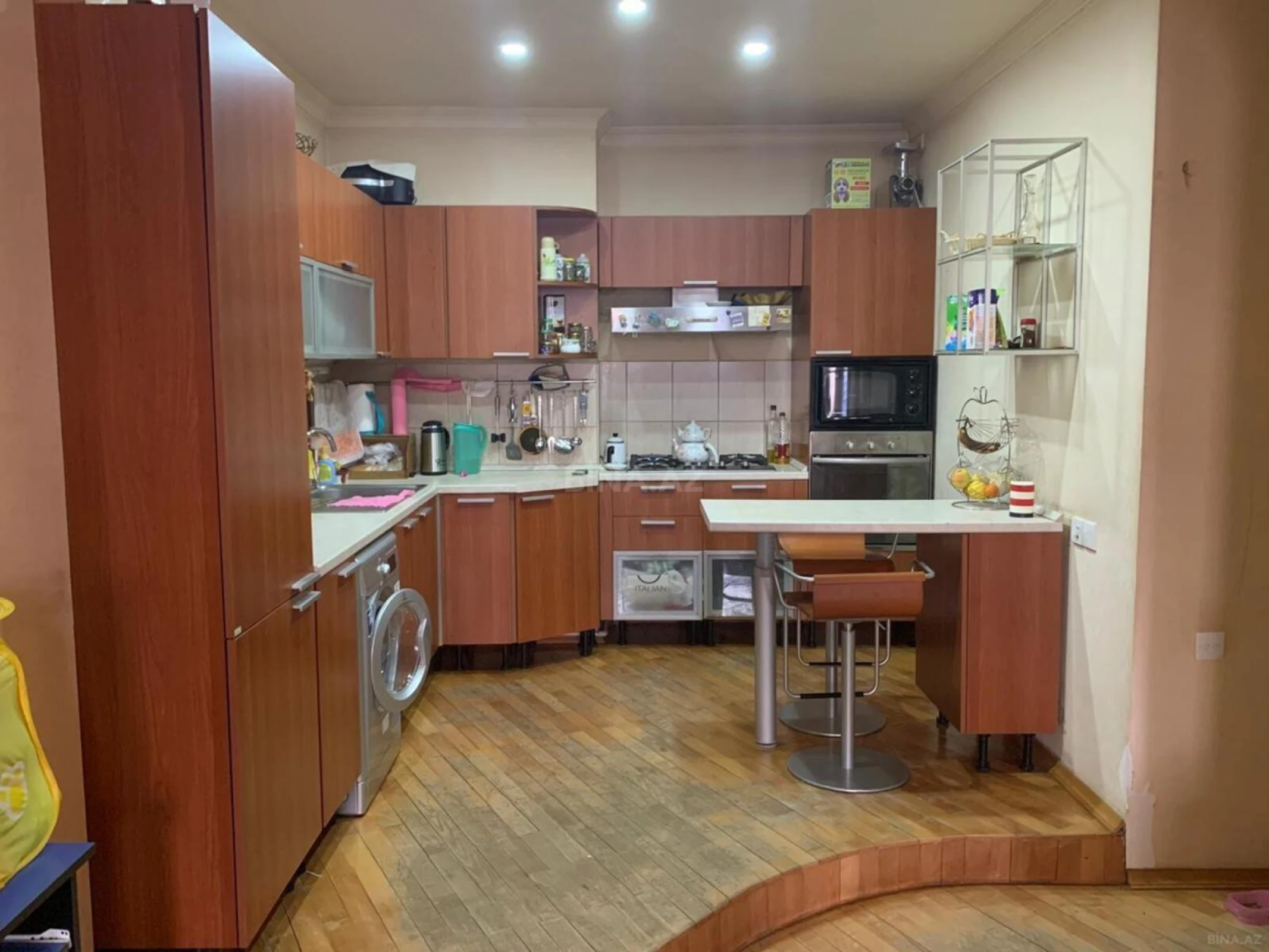 Satılır 2 otaqlı mənzil 86 m²