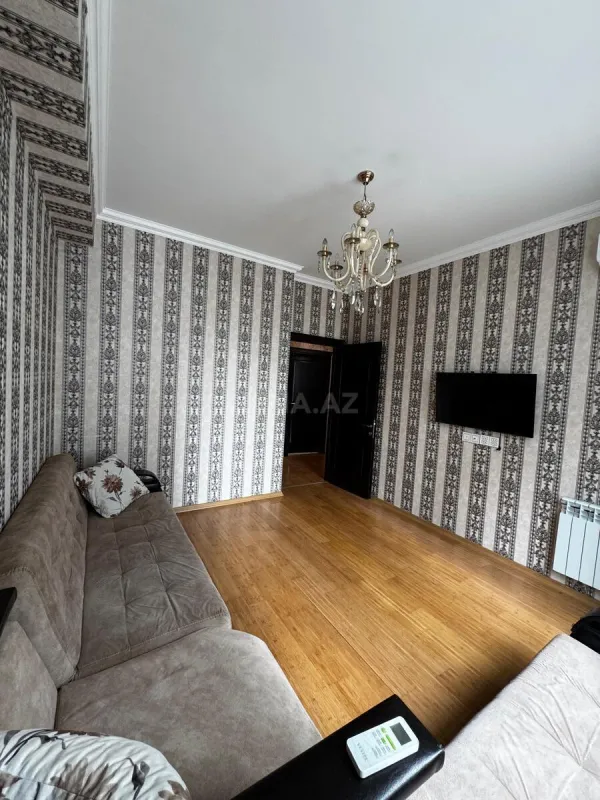 Satılır 2 otaqlı mənzil 55 m²