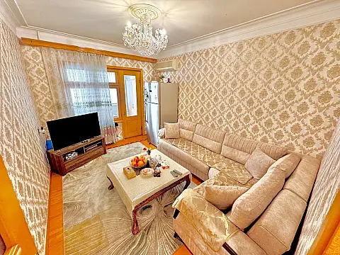 Satılır 5 otaqlı mənzil 115 m²