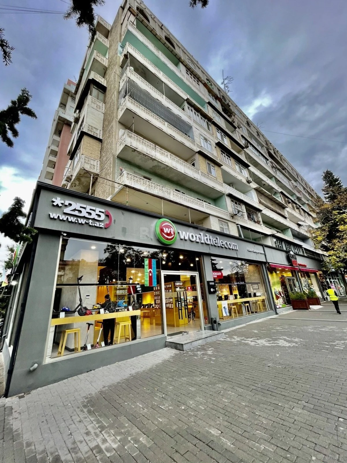 Satılır 5 otaqlı mənzil 115 m²