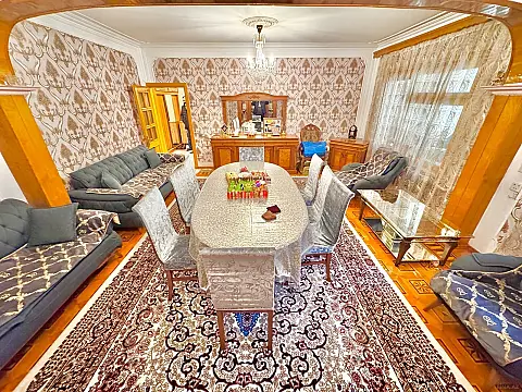 Satılır 5 otaqlı mənzil 115 m²