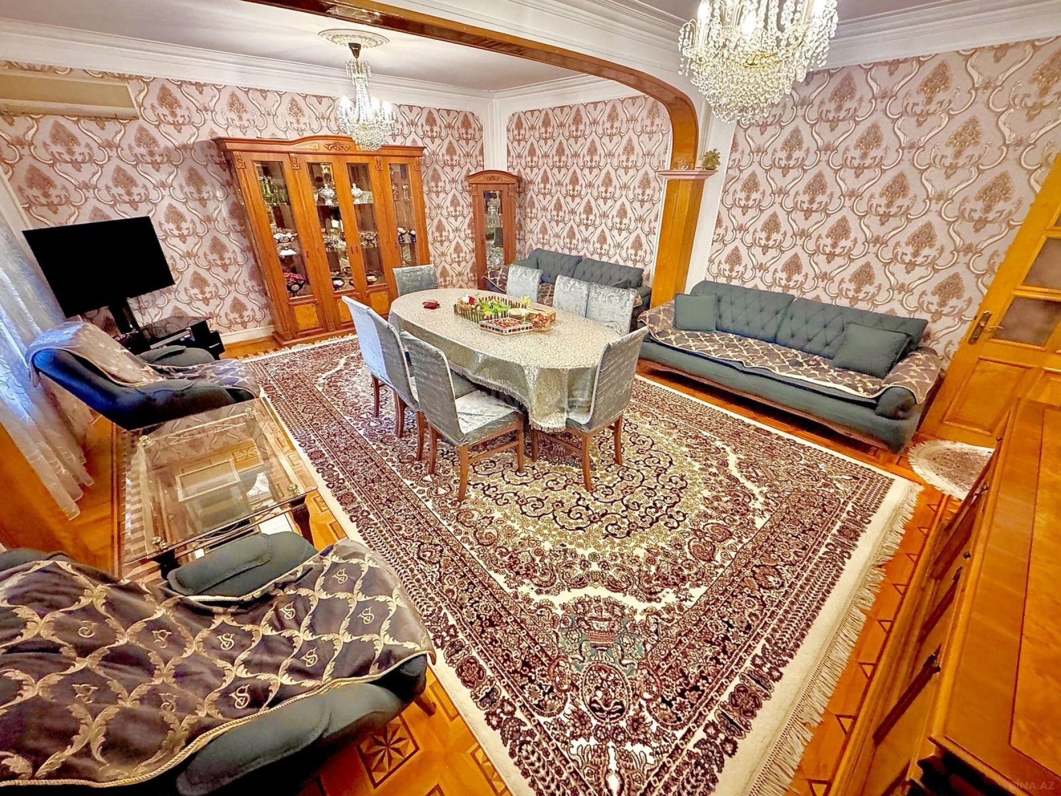 Satılır 5 otaqlı mənzil 115 m²