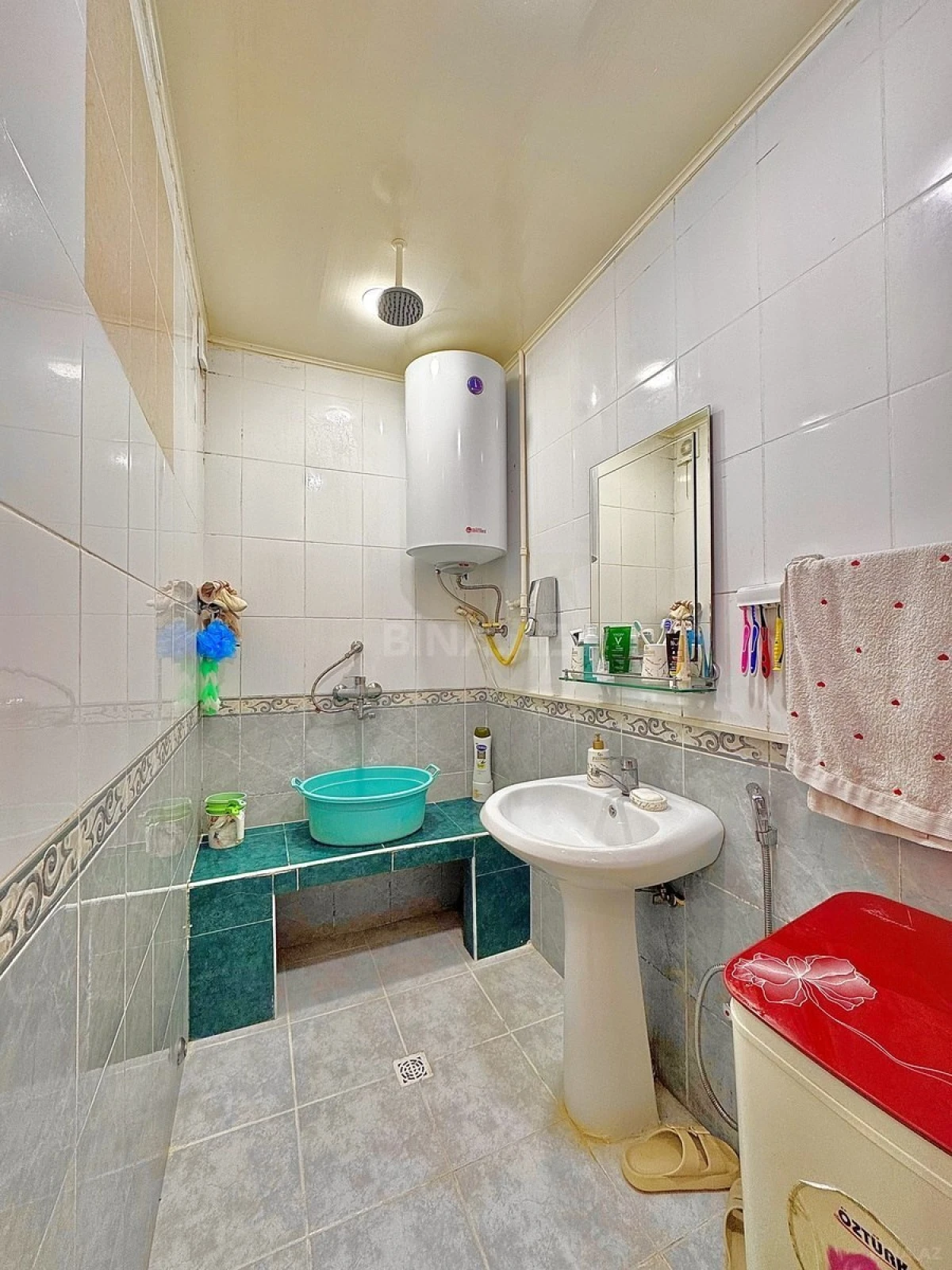 Satılır 5 otaqlı mənzil 115 m²
