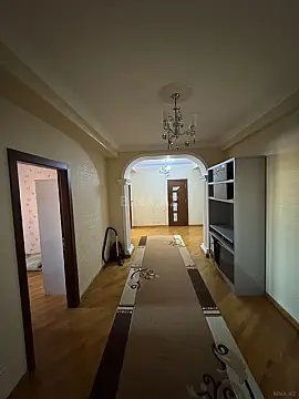 Satılır 4 otaqlı mənzil 171 m²