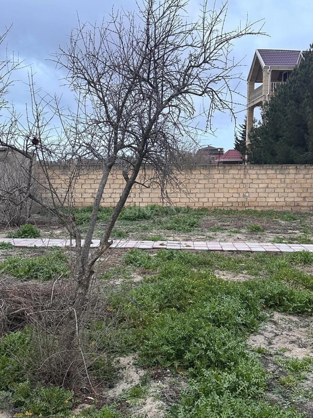 Satılır torpaq sahəsi 2 m²