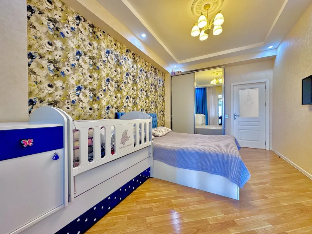 Satılır 2 otaqlı mənzil 71 m²