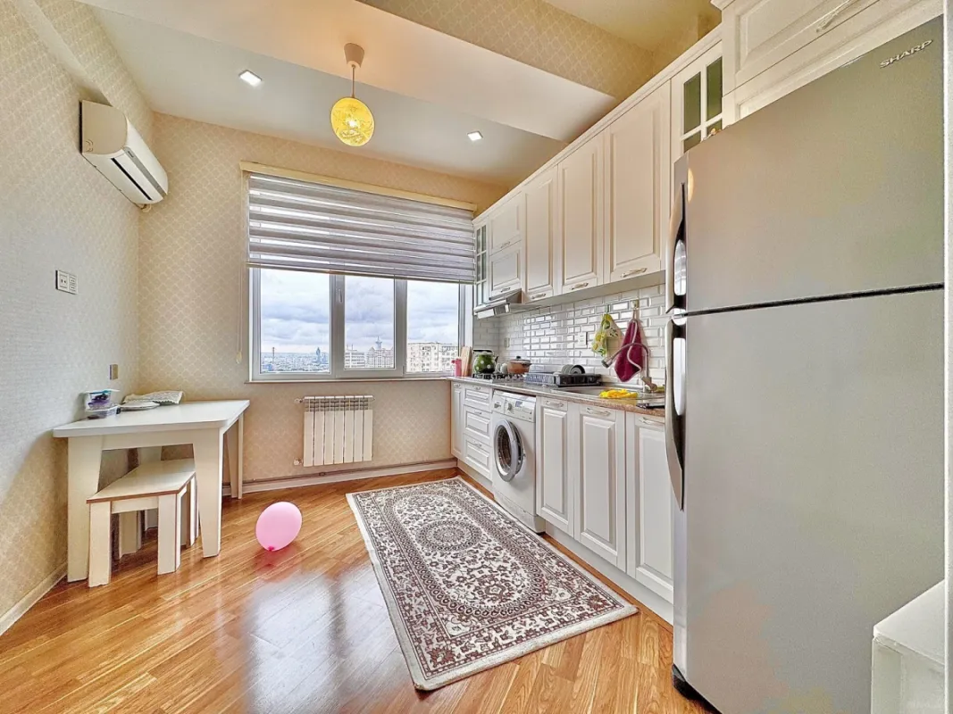 Satılır 2 otaqlı mənzil 71 m²