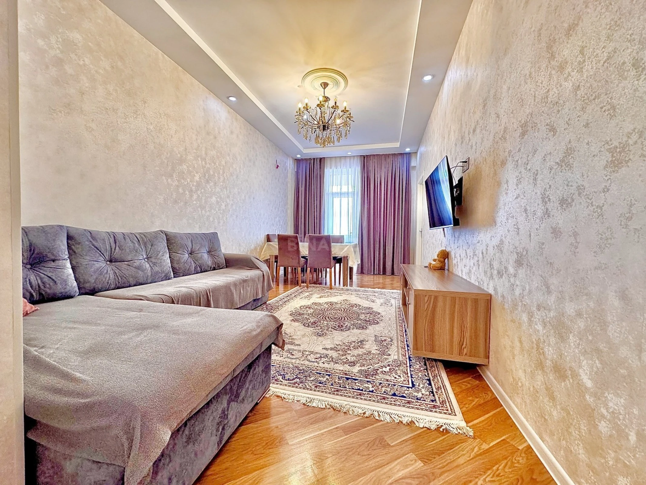 Satılır 2 otaqlı mənzil 71 m²