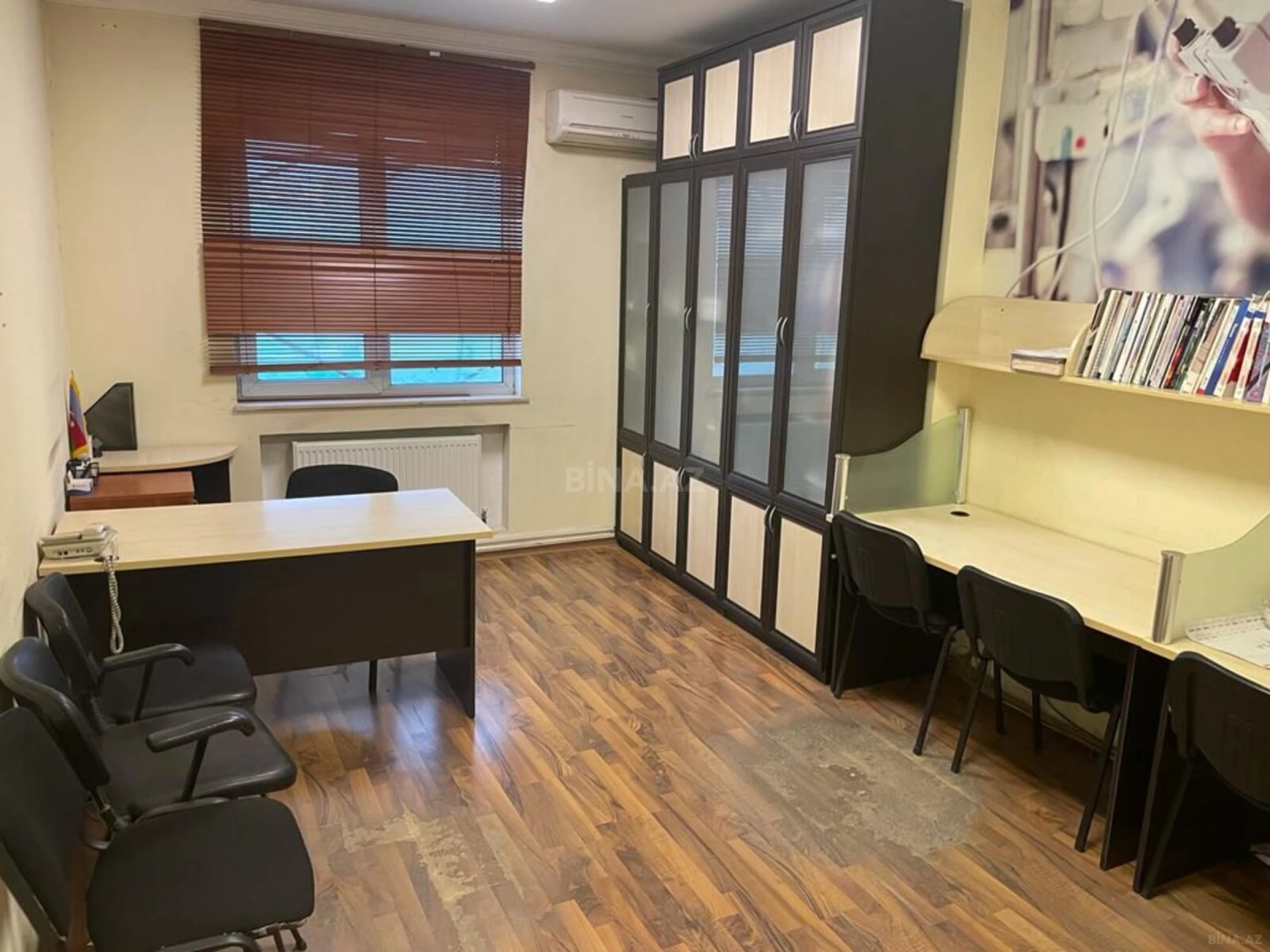 Satılır 5 otaqlı ofis 190 m²