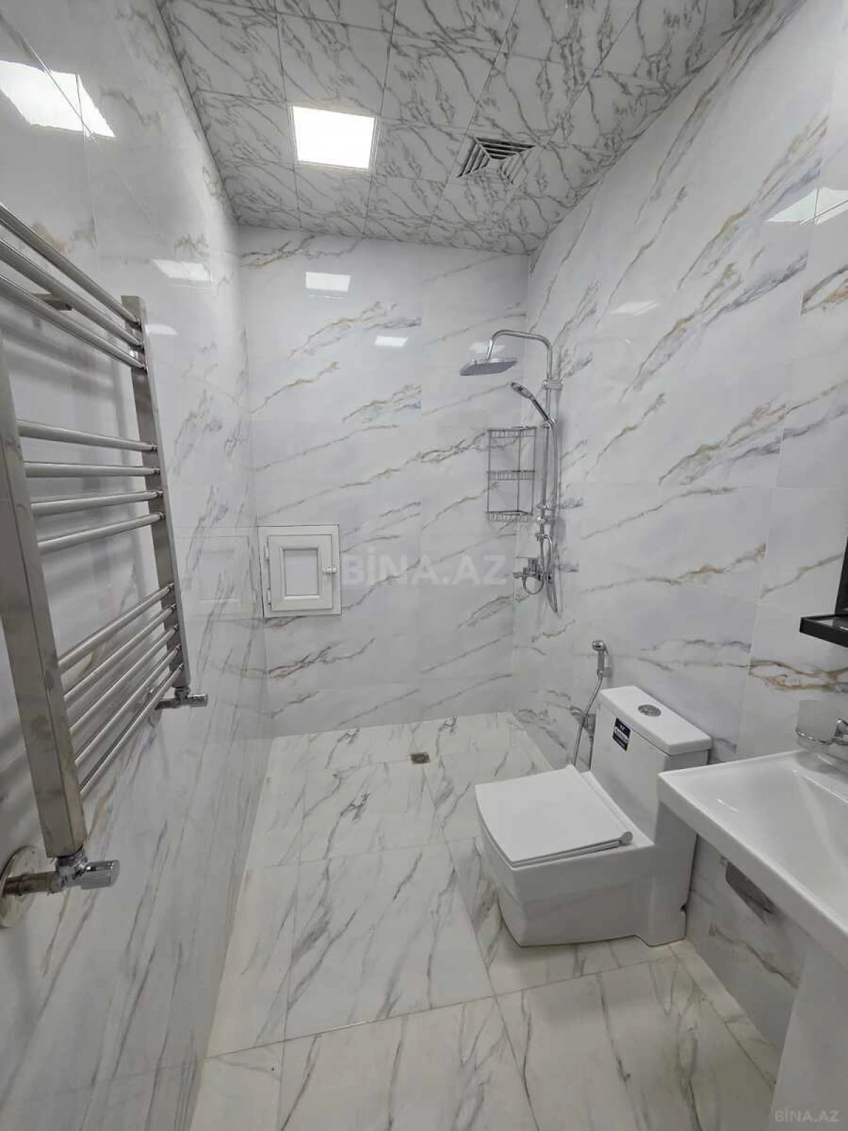 Satılır 2 otaqlı mənzil 60 m²