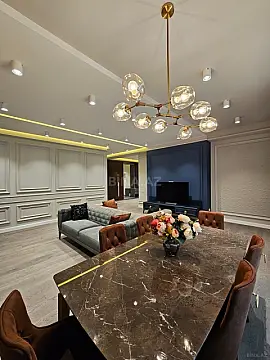 Satılır 3 otaqlı mənzil 153 m²