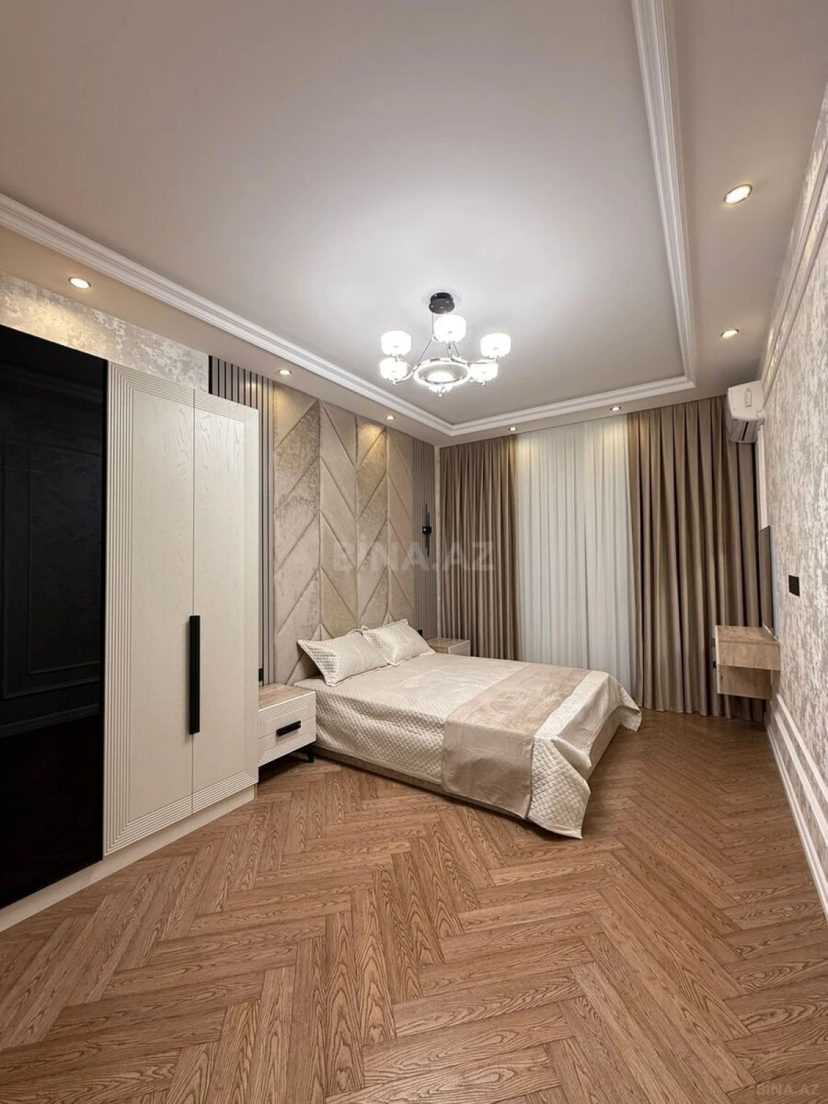 Satılır 3 otaqlı mənzil 91 m²