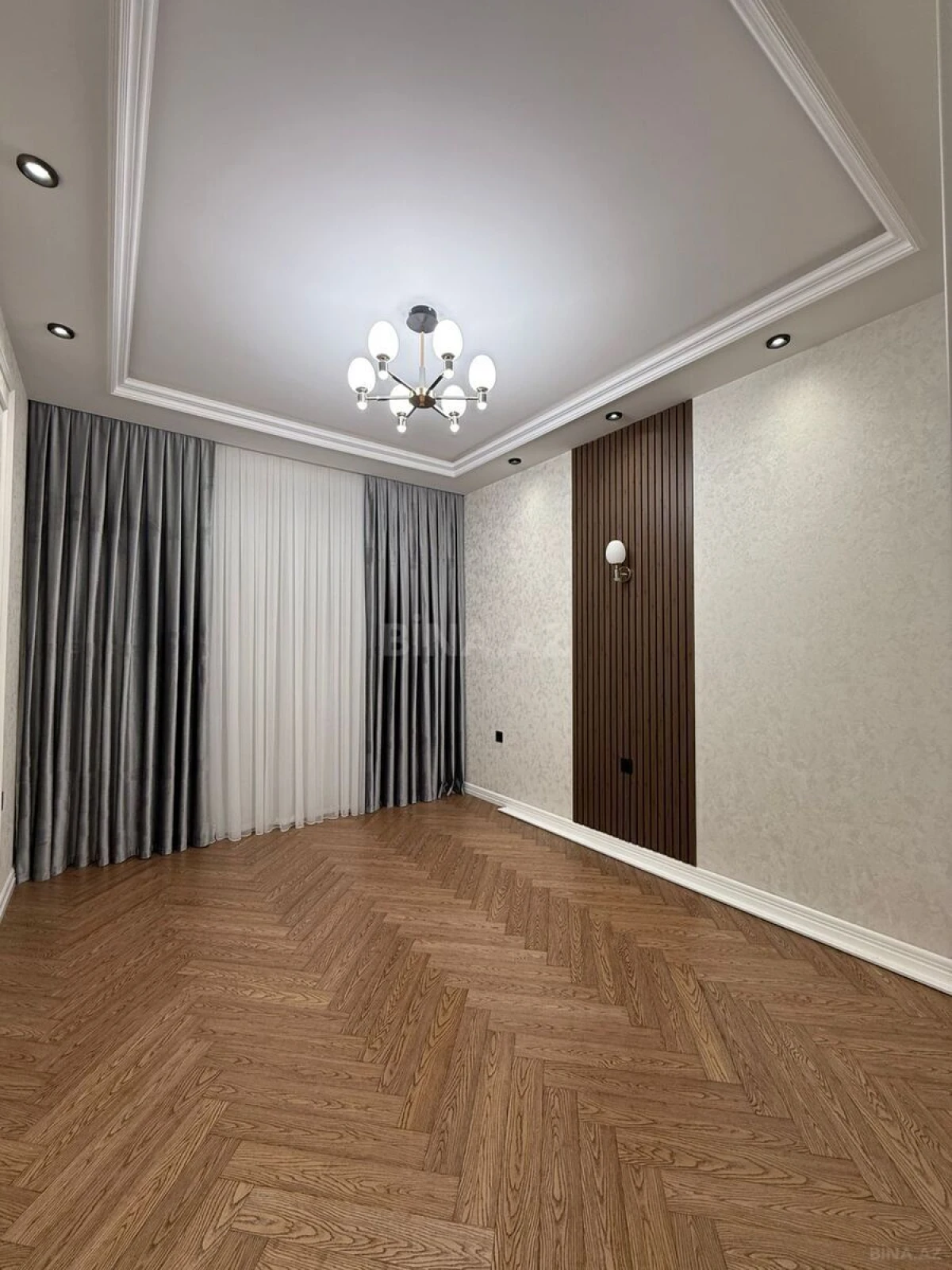 Satılır 3 otaqlı mənzil 91 m²