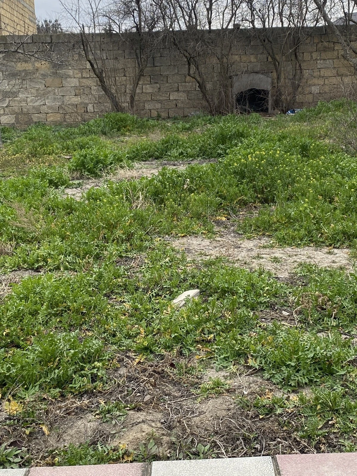 Satılır torpaq sahəsi 2 m²