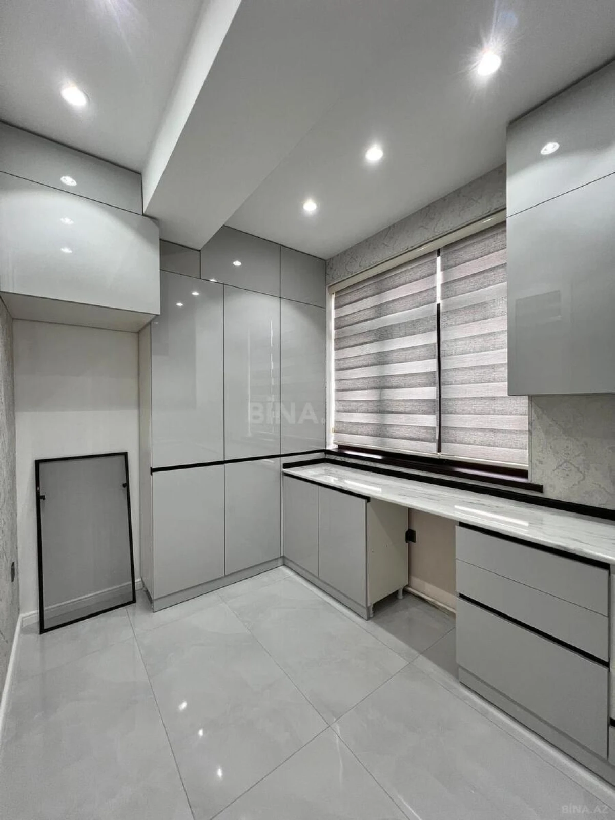 Satılır 3 otaqlı mənzil 79 m²