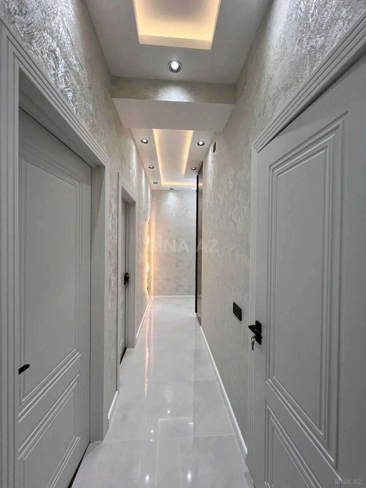 Satılır 3 otaqlı mənzil 79 m²