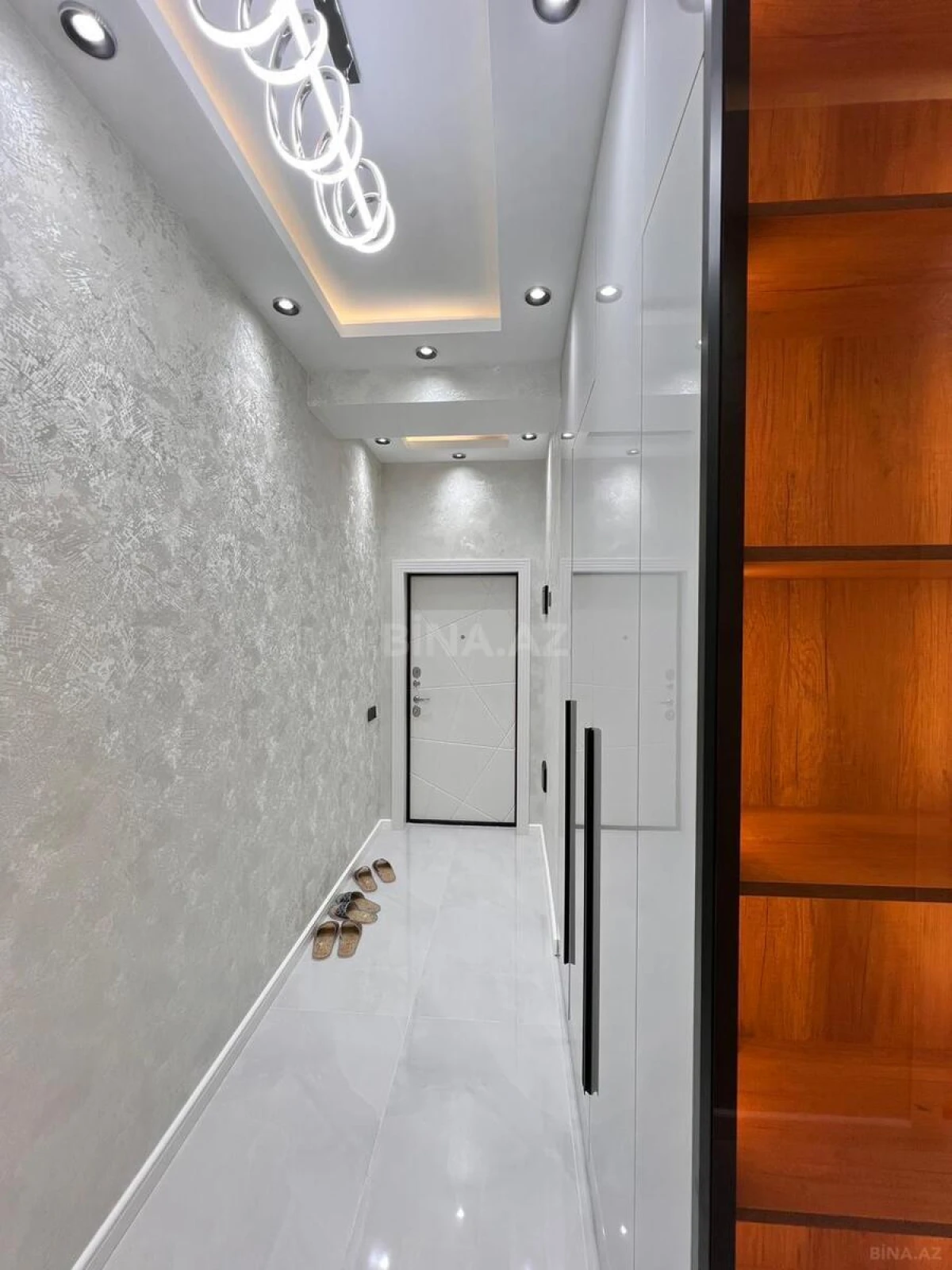 Satılır 3 otaqlı mənzil 79 m²