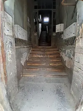 Satılır 4 otaqlı mənzil 130 m²