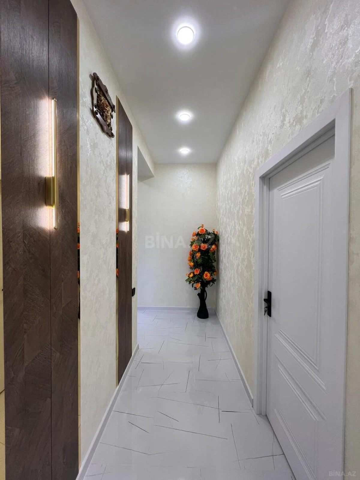 Satılır 3 otaqlı mənzil 93 m²