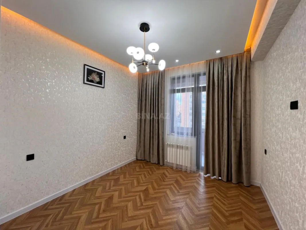 Satılır 3 otaqlı mənzil 93 m²
